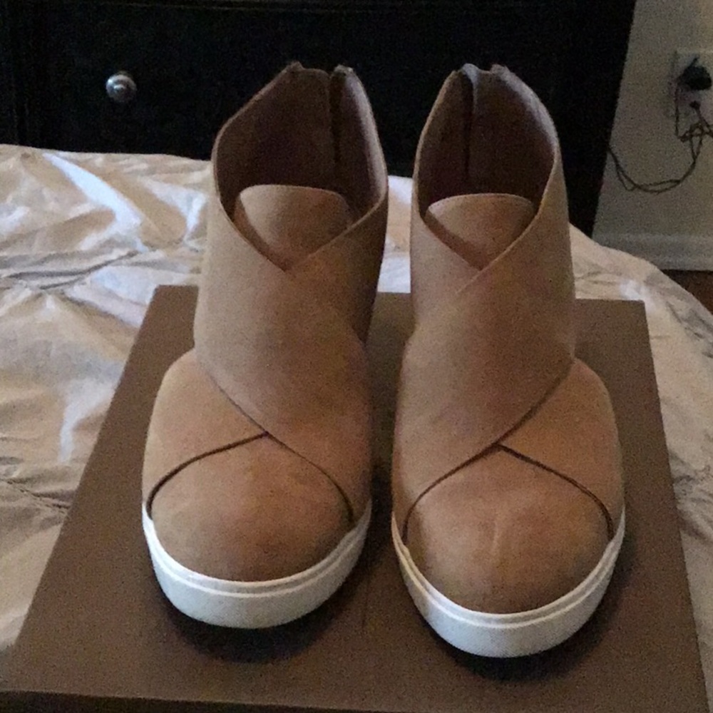 Linea Paolo wedges